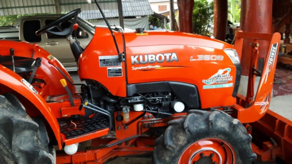 รถคูโบต้าL3608อุปกรณ์ครบปี56เหมือนรถใหม่1100ชมสวยมากครับหาอยู่ไม่ผิดหวัง 345000