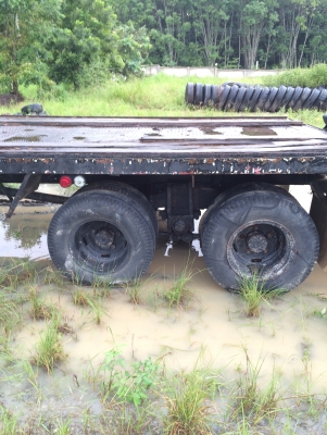 ขายสิบล้อบรรทุกแบคโฮ ขายสิบล้อบรรทุกแบคโฮ