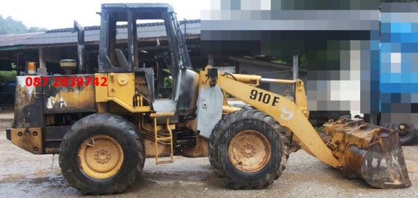 ขายรถตักล้อยาง CAT 910 E