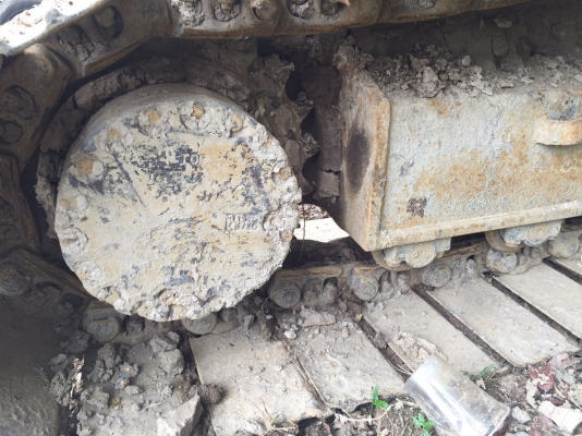 รถขุดPC200-6..ซีเรียลสูง95095 ไฟฟ้ามี เล่มทะเบียนพร้อม..เฟมสวย โซ่ใช้ได้