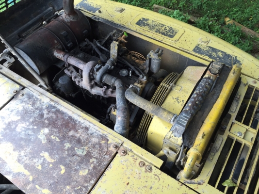 รถขุดPC200-6..ซีเรียลสูง95095 ไฟฟ้ามี เล่มทะเบียนพร้อม..เฟมสวย โซ่ใช้ได้