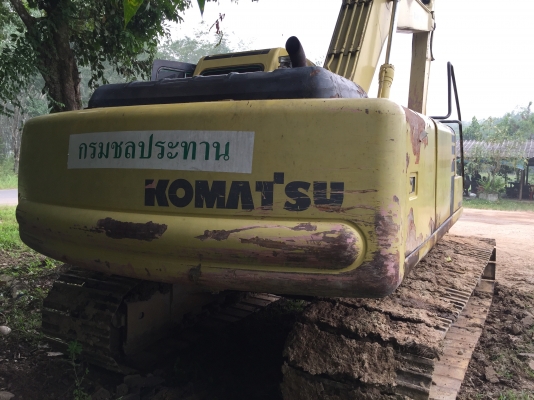 รถขุดPC200-6..ซีเรียลสูง95095 ไฟฟ้ามี เล่มทะเบียนพร้อม..เฟมสวย โซ่ใช้ได้