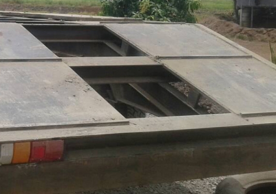 **790,000 บ.ต่อรอง/// เทนเลอร์2เพลา ROCKY-285 **ขาย เทนเลอร์2เพลา ISUZU ROCKY-285แรง ท้ายลาด ขน-ย้าย แบคโฮขนาด 200/320 ต่อใหม่ สีใหม่ สวยๆ พร้อมใช้ ISUZU ROCKY FVZ12MY (ร็อคเล็ก) วางเครื่องHINO EP100-Turbo 285HP (ลงเล่ม)เกียร์6สปีด เครื่องแน่น แห้งๆ แรง เ