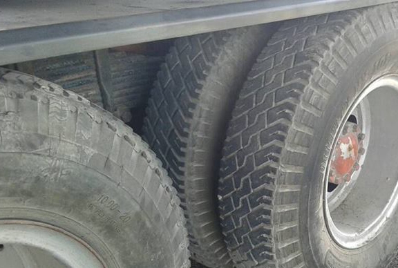 **790,000 บ.ต่อรอง/// เทนเลอร์2เพลา ROCKY-285 **ขาย เทนเลอร์2เพลา ISUZU ROCKY-285แรง ท้ายลาด ขน-ย้าย แบคโฮขนาด 200/320 ต่อใหม่ สีใหม่ สวยๆ พร้อมใช้ ISUZU ROCKY FVZ12MY (ร็อคเล็ก) วางเครื่องHINO EP100-Turbo 285HP (ลงเล่ม)เกียร์6สปีด เครื่องแน่น แห้งๆ แรง เ