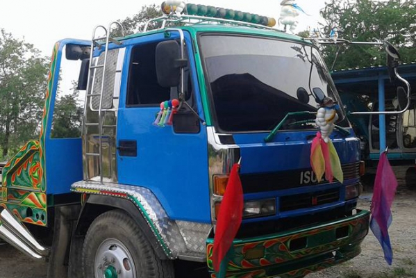 **790,000 บ.ต่อรอง/// เทนเลอร์2เพลา ROCKY-285 **ขาย เทนเลอร์2เพลา ISUZU ROCKY-285แรง ท้ายลาด ขน-ย้าย แบคโฮขนาด 200/320 ต่อใหม่ สีใหม่ สวยๆ พร้อมใช้ ISUZU ROCKY FVZ12MY (ร็อคเล็ก) วางเครื่องHINO EP100-Turbo 285HP (ลงเล่ม)เกียร์6สปีด เครื่องแน่น แห้งๆ แรง เ