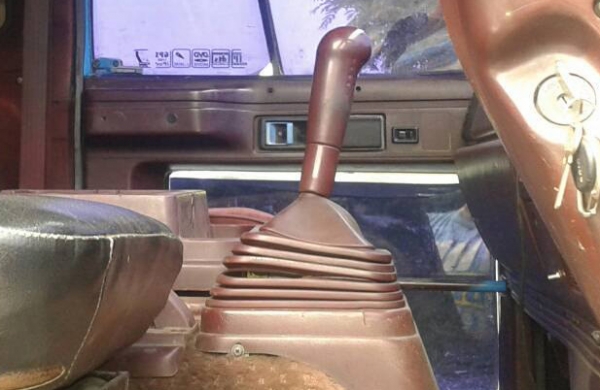 **790,000 บ.ต่อรอง/// เทนเลอร์2เพลา ROCKY-285 **ขาย เทนเลอร์2เพลา ISUZU ROCKY-285แรง ท้ายลาด ขน-ย้าย แบคโฮขนาด 200/320 ต่อใหม่ สีใหม่ สวยๆ พร้อมใช้ ISUZU ROCKY FVZ12MY (ร็อคเล็ก) วางเครื่องHINO EP100-Turbo 285HP (ลงเล่ม)เกียร์6สปีด เครื่องแน่น แห้งๆ แรง เ