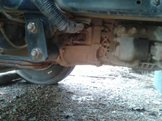 6ล้อดั้ม150แรง..NPR75H9T-102960 ปี53 รถสวยมาก สภาพดี ภายในสวยสะอาด...รถเดิมๆ