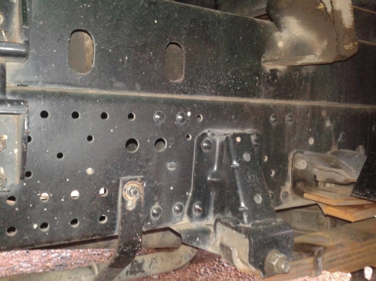 6ล้อดั้ม150แรง..NPR75H9T-102960 ปี53 รถสวยมาก สภาพดี ภายในสวยสะอาด...รถเดิมๆ