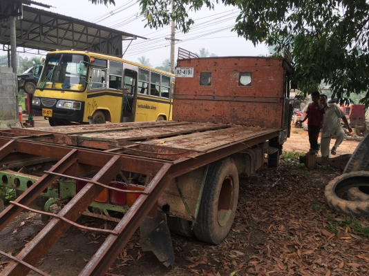 6ล้อหน้ายาวลาด..125แรง ISUZU เฟืองท้าย165อีซูซุ.. รถสภาพดี สวยดี คัสซีสวย..ช่วงล่างดี เครื่องดี..เล่มพร้อม...