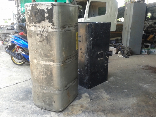 ถังน้ำมัน มิเนียม+เหล็ก มาแบบแพ็คคู่ครับ