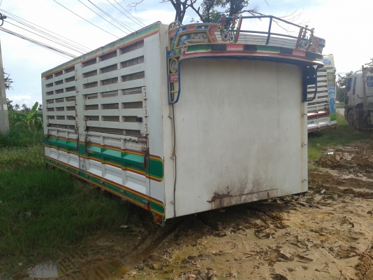 กระบะสหกิจ  สภาพสวยครับ เหลือ 1 ลูกครับ