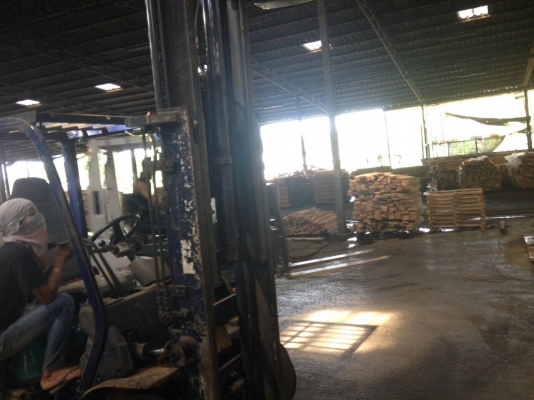 ขายรถฟฮล์คลิฟต์ KOMATSU FD80JT-12 3 ตัน ราคา 200000