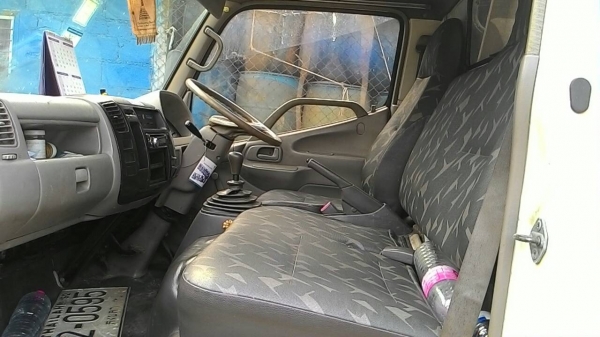 ขายรถบรรทุก 6 ล้อรั้ว HINO DUTRO 121 แรงม้าปี 2549 ราคา 350000