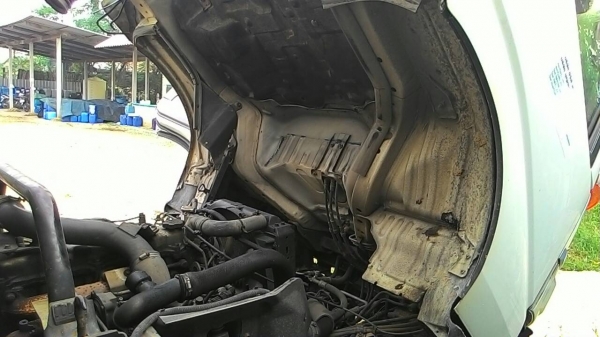 ขายรถบรรทุก 6 ล้อรั้ว HINO DUTRO 121 แรงม้าปี 2549 ราคา 350000