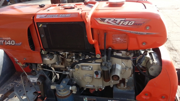 คูโบต้า KRT140 พร้อมใบมีดดันหน้าตราช้าง