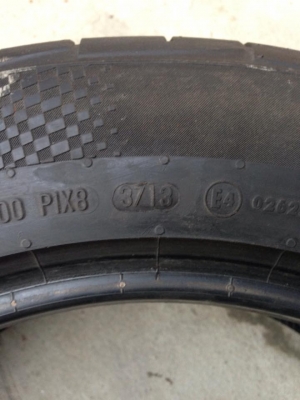 ยาง Continental 225 - 55 - 17 ปี 13 ครบชุด 4 เส้น ยางสวยตุ่มหน้ายางยังอยู่สวยๆไม่มีปะ ไม่บวมดอกเต็มๆยางเหลือเยอะวิ่งใด้อีกนานค่ะ