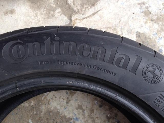 ยาง Continental 225 - 55 - 17 ปี 13 ครบชุด 4 เส้น ยางสวยตุ่มหน้ายางยังอยู่สวยๆไม่มีปะ ไม่บวมดอกเต็มๆยางเหลือเยอะวิ่งใด้อีกนานค่ะ