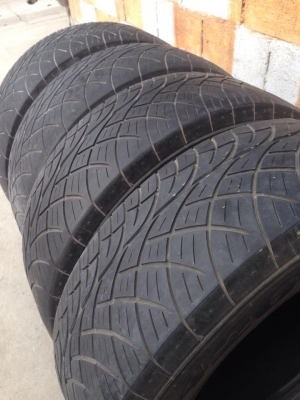 ยาง 265 - 65 - 17 Nitto 420s  ปี 13 ครบชุด 4 เส้น สภาพสวย ไม่บวมดอกเต็มๆยางเหลือเยอะวิ่งใด้อีกนานค่ะ