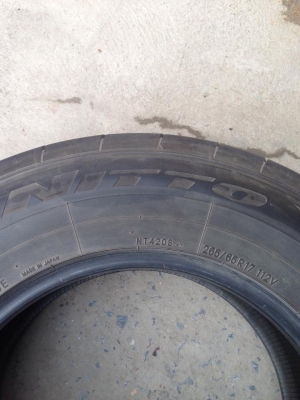 ยาง 265 - 65 - 17 Nitto 420s  ปี 13 ครบชุด 4 เส้น สภาพสวย ไม่บวมดอกเต็มๆยางเหลือเยอะวิ่งใด้อีกนานค่ะ