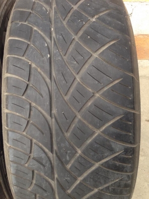 ยาง 265 - 65 - 17 Nitto 420s  ปี 13 ครบชุด 4 เส้น สภาพสวย ไม่บวมดอกเต็มๆยางเหลือเยอะวิ่งใด้อีกนานค่ะ