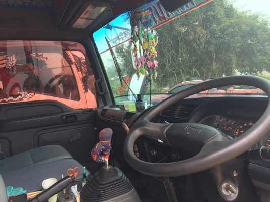 ขายดาวน์..6ล้อดั้ม200แรง ยูโร2 ปี48..รถวยมาก เดิมๆเครื่องไม่เคยแกะ รถไม่เคยชน...