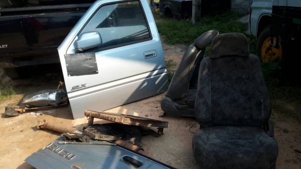 รถอิซูซุดราก้อนอาย จดทะเบียนปี45 ขายตามสภาพ พร้อมเล่มทะเบียน