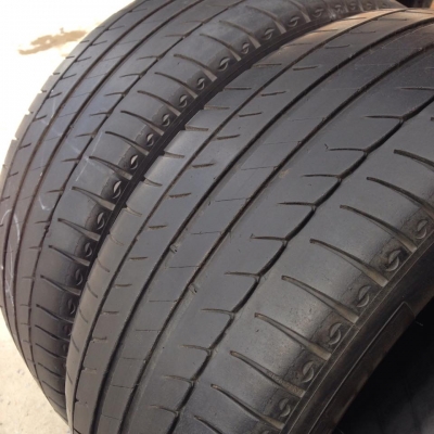 ยาง Michelin 215 - 50 - 17 ปี 12 Maed in Germany ครบชุด 4 เส้น สภาพสวยๆไม่มีปะไม่บวมดอกยางเหลือเยอะวิ่งใด้อีกนานราคาถูกๆ