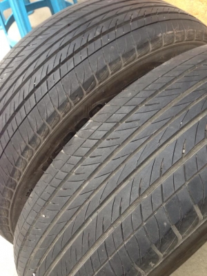 ยาง MAXXIS 205 - 70 - 15 ปี 13 2 เส้น สภาพสวยๆไม่มีปะไม่บวมดอกยางเหลือเยอะวิ่งใด้อีกนานราคาถูกๆ