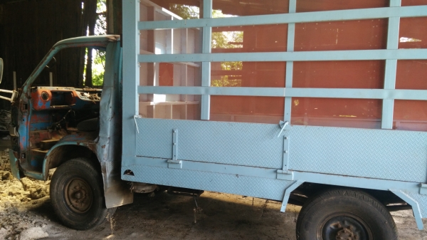 รถเกษตร 4 ล้อ