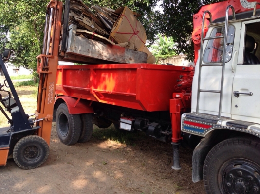 ขาย HINO NKR320 รถ6ล้อดัมพ์ติดเครนกระเช้า  ราคา600000 ต่อรอง ใด้ สนใจติดต่อ 081 8807 494 เจ้าของ ขายเอง ( มีวีดีโอการทำงาน )