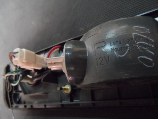 ขาย ทับทิม ฝาท้าย TOYOTA Camry โตโยต้า แคมรี่ ไม้บรรทัด อะไหล่รถยนต์ มือสอง