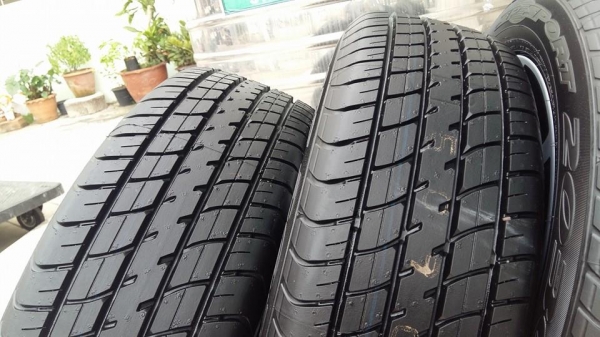 ขายล้อแม็กป้ายแดง Toyota vios trd 15" สนใจติดต่อเล็กคลองสามครับ 081-3747940