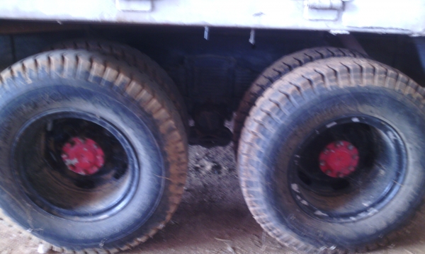 MITSUBISHI FN 527 TF 36xx 220 แรงม้า 2 เพลาไม่ดัมพ์ ปี 39