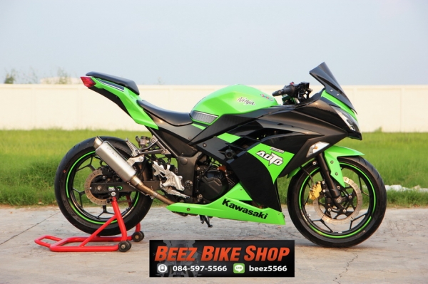 ขาย Kawasaki Ninja250 รุ่นปี 2013 แต่งเต็ม ทะเบียนพร้อมโอน