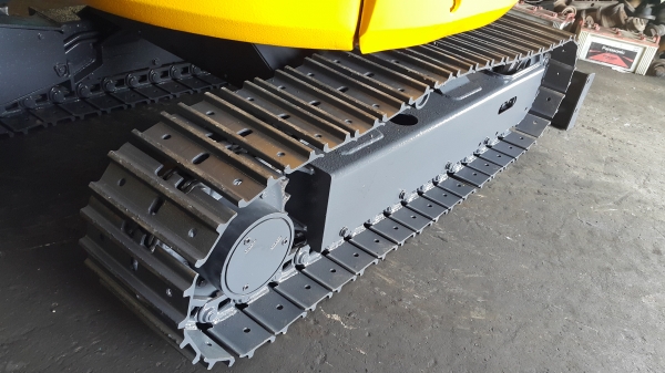 ขาย รถขุด KOMATSU รุ่น PC28UU-2E มือสองญี่ปุ่น สลัดแน่น บูมสไลด์ ท้ายกลม ทำงานที่แคบ คล่องตัว มือถือ/LINE ID : 0818753444