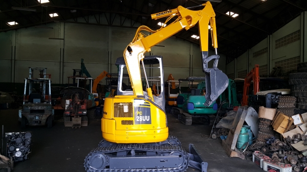 ขาย รถขุด KOMATSU รุ่น PC28UU-2E มือสองญี่ปุ่น สลัดแน่น บูมสไลด์ ท้ายกลม ทำงานที่แคบ คล่องตัว มือถือ/LINE ID : 0818753444