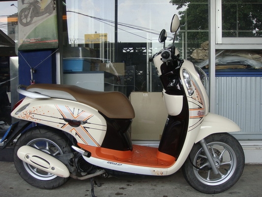 scoopyi club12(รถปีเดียว)