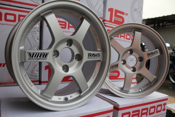 ล้อ TE37 งานSRR ขอบ15X7 ออฟ+35 ปั๊มครบ วงละ 2,500 บาท