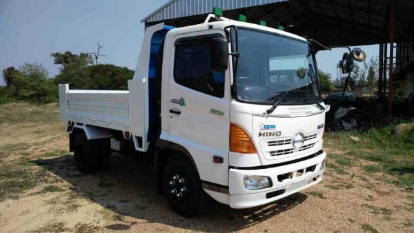 ปิดการขายครับขอบคุณท่านลูกค้จาก อ วาริชภูมิ รับรถกับบ้านเรียบร้อยเมก้าคันงาม  ขาย  เมก้า 215 แรงม้า  นำเข้า อุปกรณ์ครบ ต่อดั้มเรียบร้อยคับ  พร้อมเล่มทะเบียน