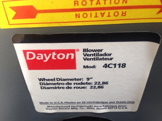 ขายโบวเวอร์ดูดอากาศ Dayton 1HP. 380V สภาพสวยมาก ถอดจากเครื่องจักรอเมริกา พร้อมใช้งานครับ