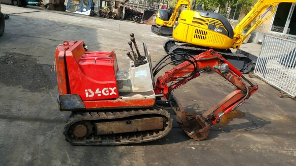 ขาย รถขุดจิ๋ว IHI รุ่น IS4GX มือสองญี่ปุ่น แทร็กยาง เครื่องดีเซล สตารท์ติดง่าย ขนาดเทียบเท่า PC03   มือถือ/LINE ID : 0818753444