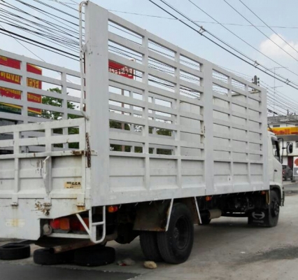 หกล้อ ฮีโน่ FG1JJPPA212 ปี47 สภาพดีสวยกริบ กะบะค็อกเหล็กยาว 7.20ม เล่มพร้อมโอน ราคา 870,000 ต่อรองได้ครับ หกล้อ ฮีโน่ FG1JJPPA212 ปี47 สภาพดีสวยกริบ กะบะค็อกเหล็กยาว 7.20ม เล่มพร้อมโอน ราคา 870,000 ต่อรองได้ครับ