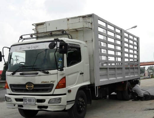 หกล้อ ฮีโน่ FG1JJPPA212 ปี47 สภาพดีสวยกริบ กะบะค็อกเหล็กยาว 7.20ม เล่มพร้อมโอน ราคา 870,000 ต่อรองได้ครับ หกล้อ ฮีโน่ FG1JJPPA212 ปี47 สภาพดีสวยกริบ กะบะค็อกเหล็กยาว 7.20ม เล่มพร้อมโอน ราคา 870,000 ต่อรองได้ครับ