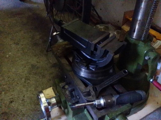 มิลลิ่งตังโต๊ะ ของใหม่+++ พร้อม ปากกามิลลิ่ง หมุน -ปรับองศาได้ 4 นิ้ว ของใหม่ ทัง้คู่