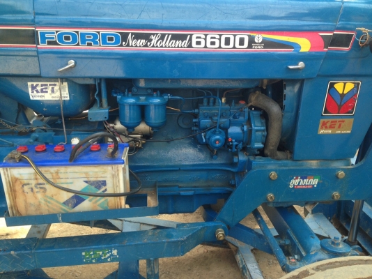 รถไถฟอร์ด77 พร้อมไช้งานสวยมากๆ ไมร์900ช.ม.  ขายใน  ราคา298000บาท รถอยู่วังบัว คลองขลุง กำแพงเพชร   มีไบมีดหน้าหนึ่ง 1อัน ผาน7หนึ่งอันทะเบียนพร้อม สนใจสอบุถามได้ที่081 3655997 อำพร  พาเจริญ  ราคาต่อรองได้อีกนะครับ