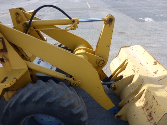 รถตักล้อยางขนาดเล็ก โคมัตสุ WA30-2-8363