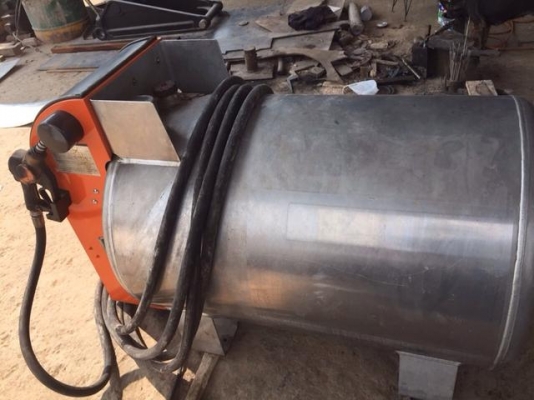 ขายถังน้ำมันพร้อมหัวจ่าย ยี่ห้อ TOSSUNO รุ่นตัวเลขดิจิตอล 500 ลิตร ขายถังน้ำมันพร้อมหัวจ่าย ยี่ห้อ TOSSUNO รุ่นตัวเลขดิจิตอล 500 ลิตร