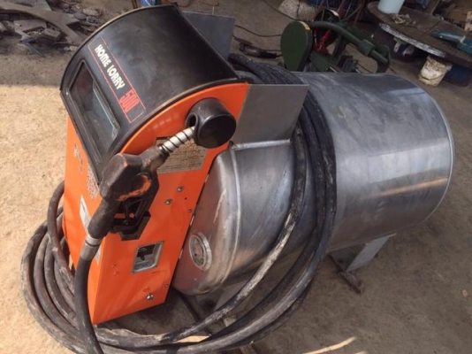 ขายถังน้ำมันพร้อมหัวจ่าย ยี่ห้อ TOSSUNO รุ่นตัวเลขดิจิตอล 500 ลิตร ขายถังน้ำมันพร้อมหัวจ่าย ยี่ห้อ TOSSUNO รุ่นตัวเลขดิจิตอล 500 ลิตร