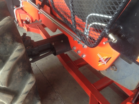 ดาวน์ 95,000 บาท KUBOTA M108S พร้อมใบดันหน้า ชั่วโมง 879 ดาวน์ 95,000 บาท KUBOTA M108S พร้อมใบดันหน้า ชั่วโมง 879