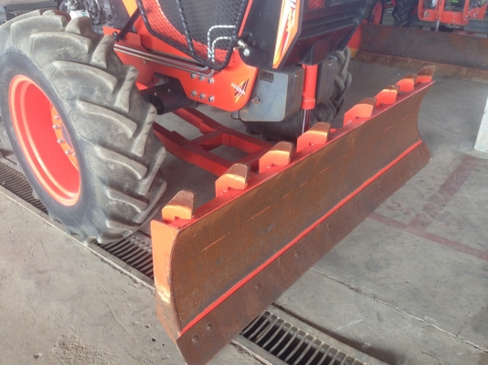 ดาวน์ 95,000 บาท KUBOTA M108S พร้อมใบดันหน้า ชั่วโมง 879 ดาวน์ 95,000 บาท KUBOTA M108S พร้อมใบดันหน้า ชั่วโมง 879